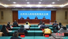 入魔术、戏曲等互动元素